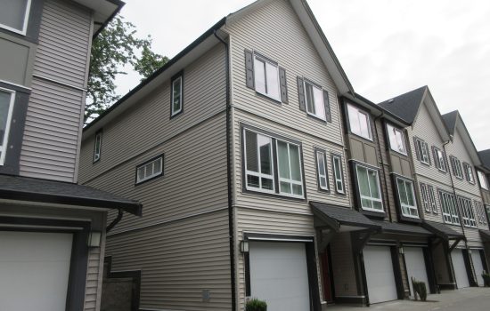 Townhouse - Surrey BC