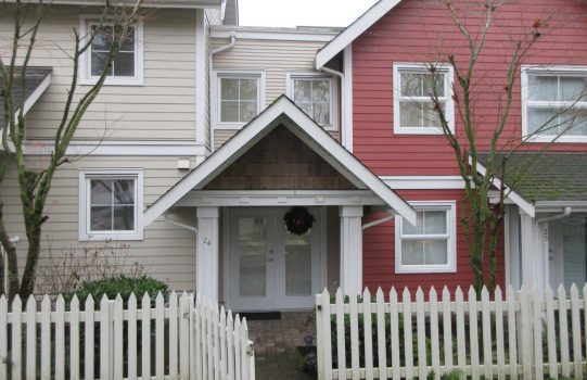 Townhouse - Surrey, BC