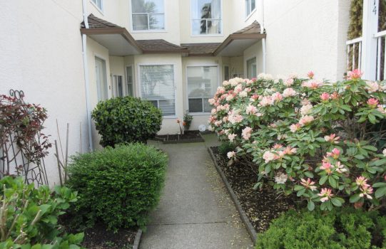 Townhouse - Surrey, BC